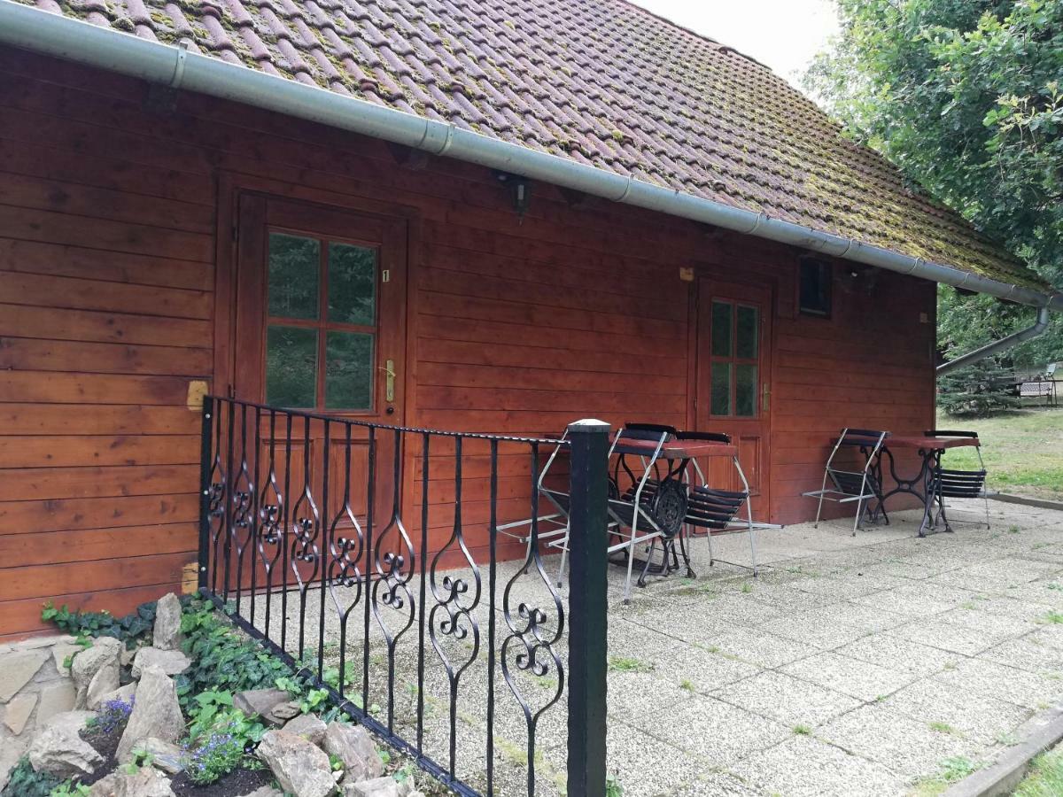 Mohas Vendeghaz Koszeg Mohas Ut 107 Hotel ภายนอก รูปภาพ